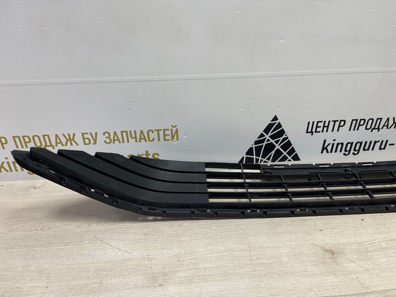 Решетка бампера передняя J7 2019-2023