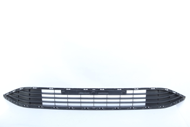 Решетка бампера передняя JAC J7 2019-2023 БУ