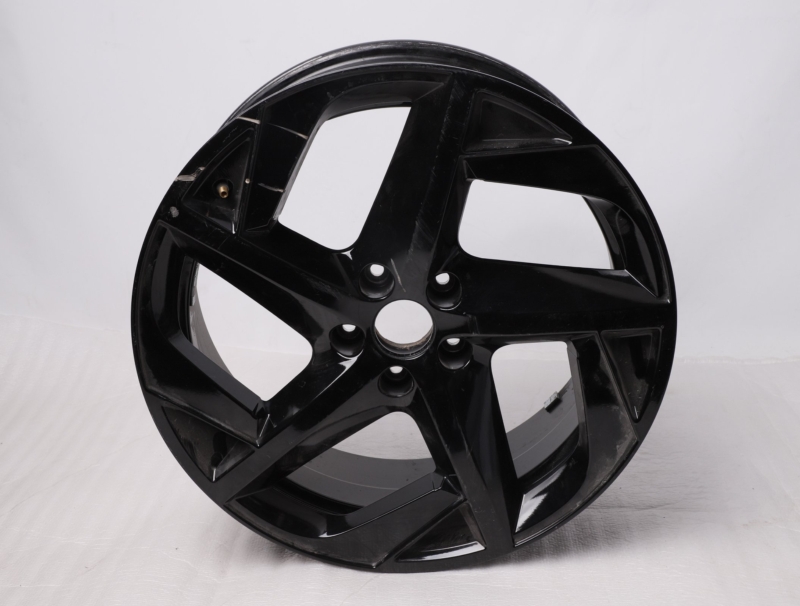 Диск литой R18 Omoda C5 T19C 2022 203000879AA (б/у)