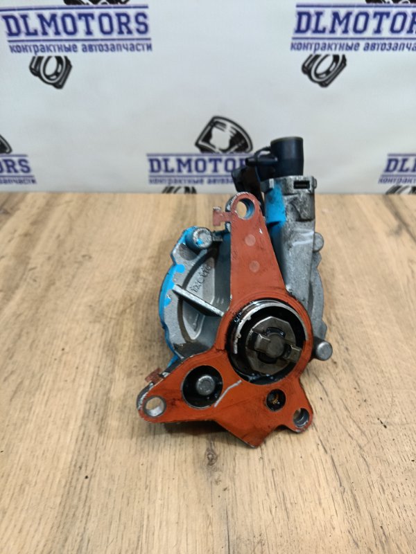 Вакуумный насос Nissan X-Trail T31 M9R (б/у)