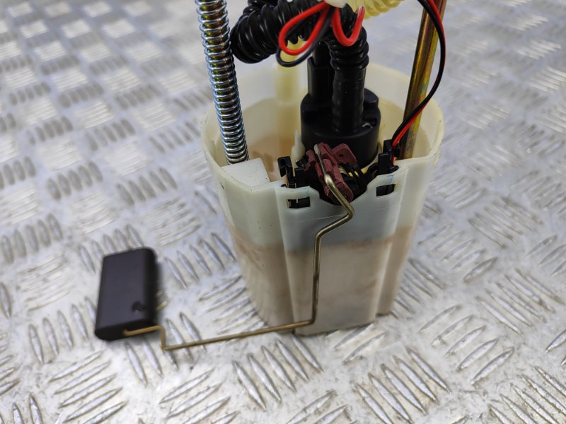 Насос топливный электрический Chery Tiggo 1 T11 (FL) 1.6 SQRE4G16 126 Л.С. 2013 (б/у) Насос топливный электрический Chery Tiggo 1 T11 (FL) 1.6 SQRE4G16 126 Л.С. 2013 (б/у)