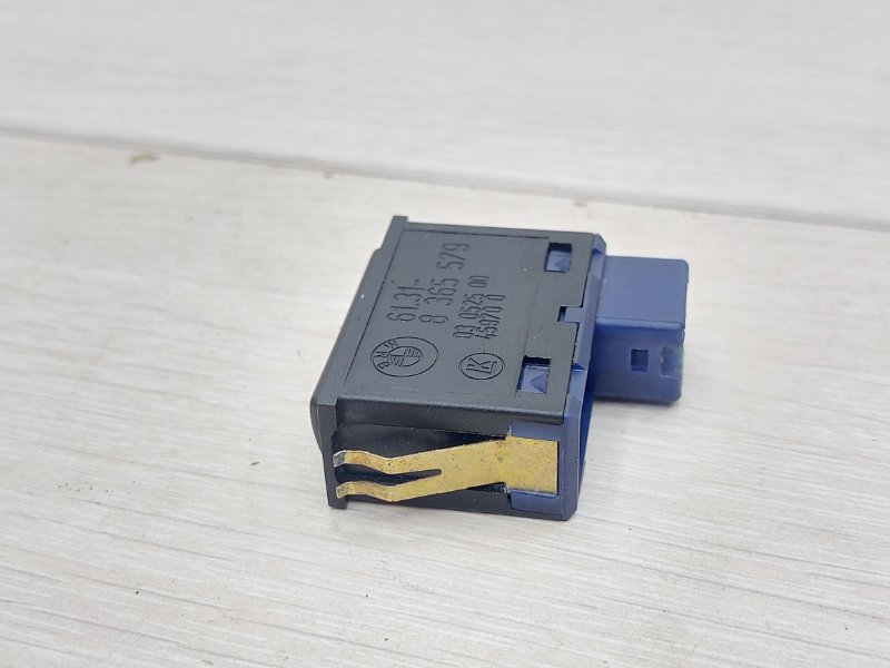 Кнопка закрывания багажника X5 2004 e53 3.0d M57N