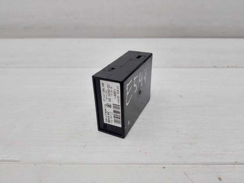 Блок клапанов пневмоподвески X5 2006 e53 3.0d M57N