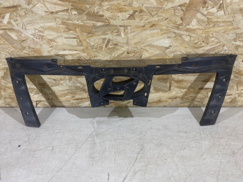 Кронштейн решетки радиатора Hyundai Tucson 3 2018 (б/у)