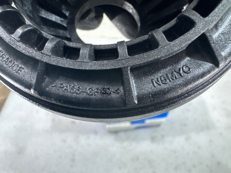 Опора стойки Ford Mondeo перед.