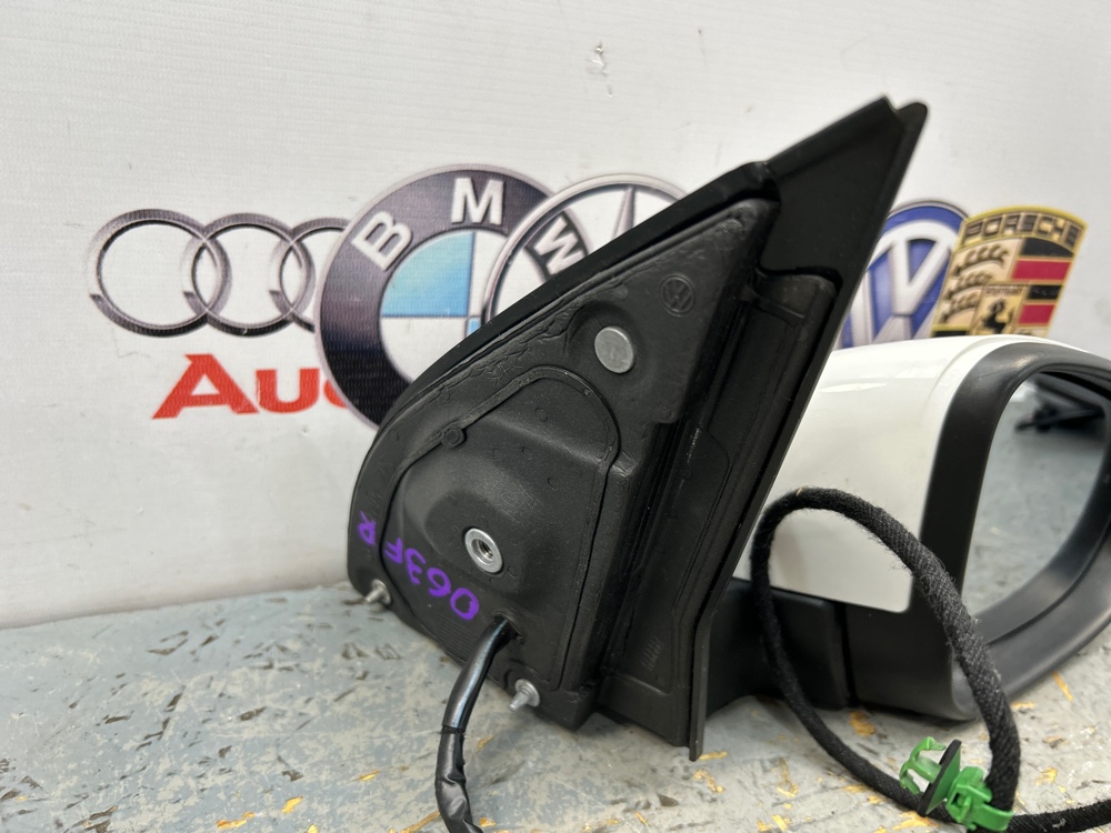 Зеркало заднего вида Volkswagen GOLF 2010 прав. (б/у)