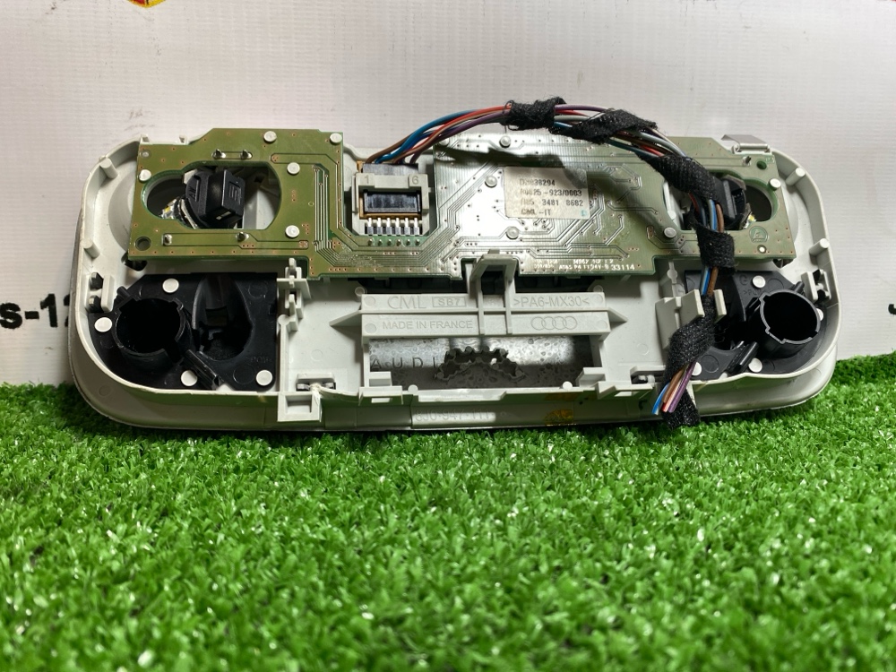 Плафон салонный Audi TT 2008 (б/у)