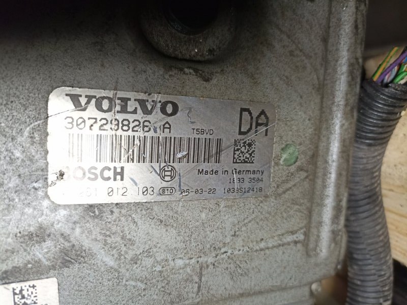 Двигатель XC90 2006 1 2.4 D5244T
