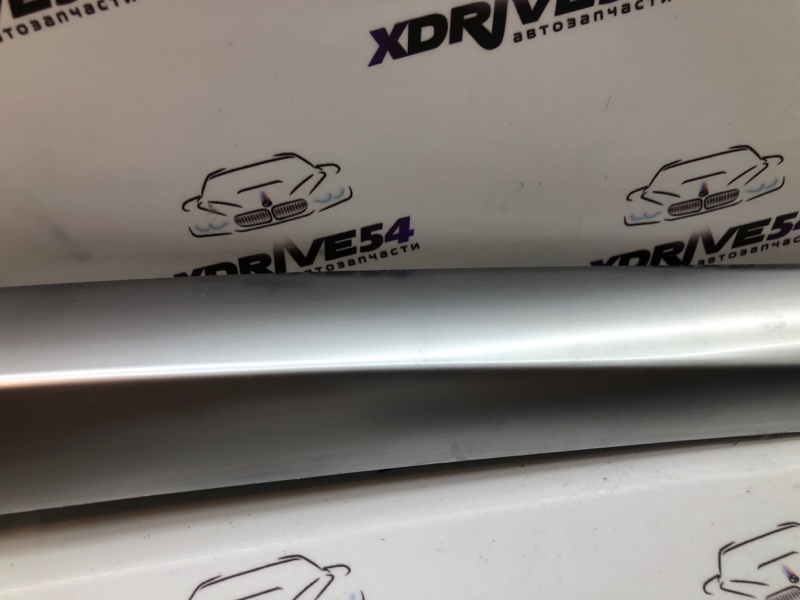 Накладка центральной консоли правая X5 2011 E70 N55B30