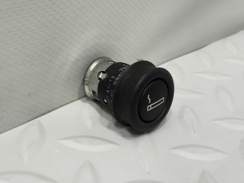 Прикуриватель BMW X5 F15 N57D30C 2017 перед. (б/у)