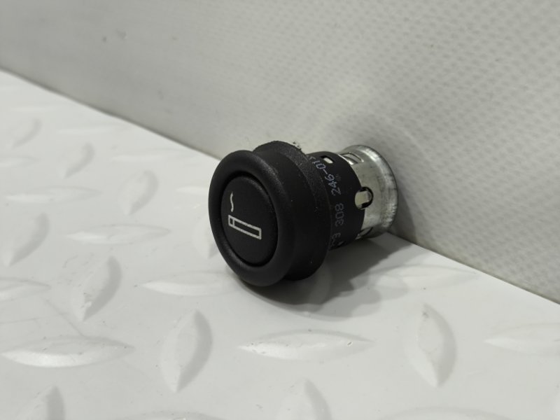 Прикуриватель BMW X5 F15 N57D30C 2017 перед. (б/у)