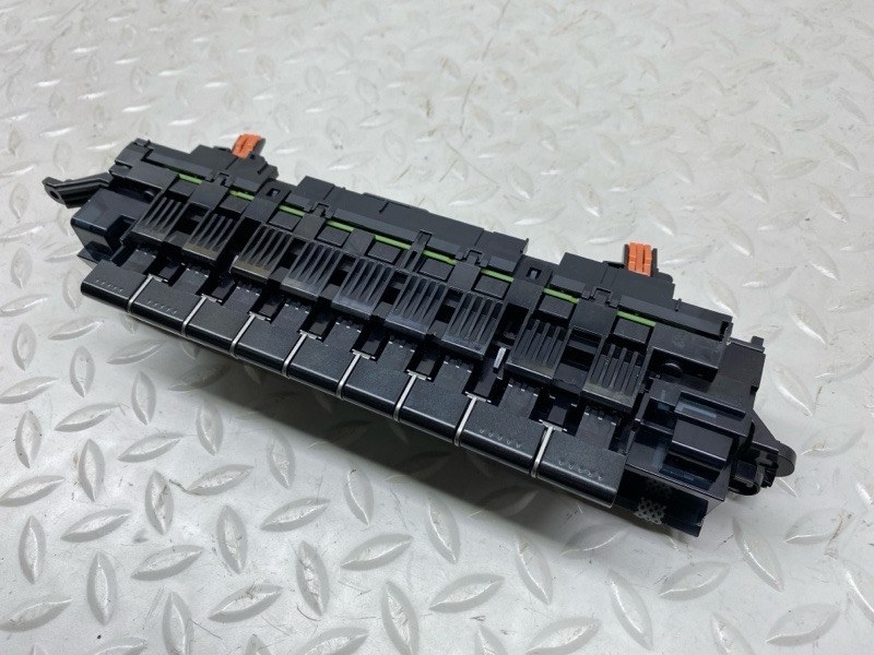 Блок управления климат-контролем Lexus UX 250H 200/250H 2000CC 16-VALVE DOHC 2020 (б/у)