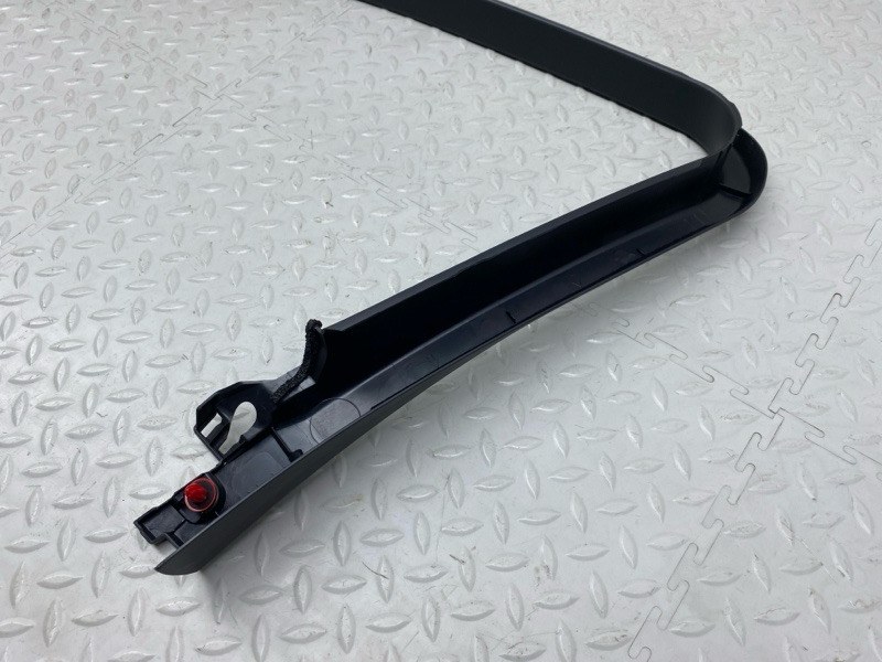 Накладка двери Lexus UX 250H 200/250H 2000CC 16-VALVE DOHC 2020 перед. лев. (б/у) Накладка двери Lexus UX 250H 200/250H 2000CC 16-VALVE DOHC 2020 перед. лев. (б/у)