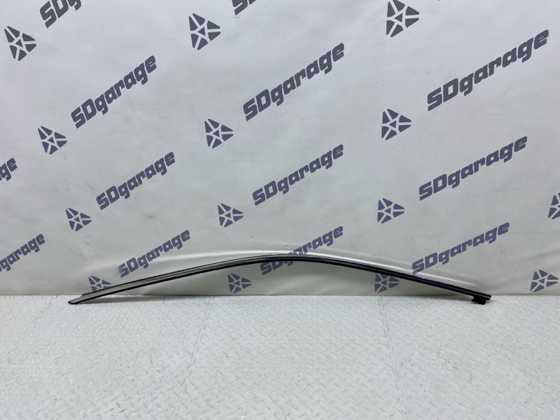 Молдинг двери Lexus UX 250H 200/250H 2000CC 16-VALVE DOHC 2020 перед. лев. (б/у)