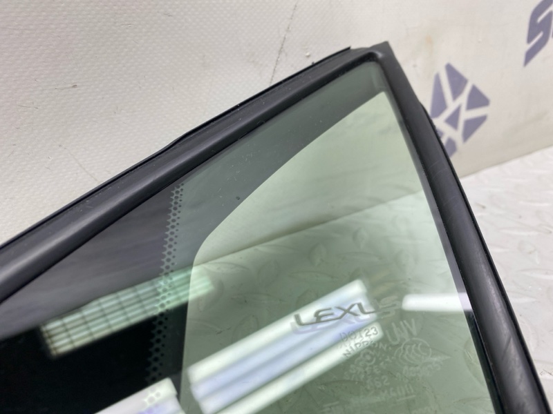 Форточка двери Lexus UX 250H 200/250H 2000CC 16-VALVE DOHC 2020 перед. лев. (б/у)