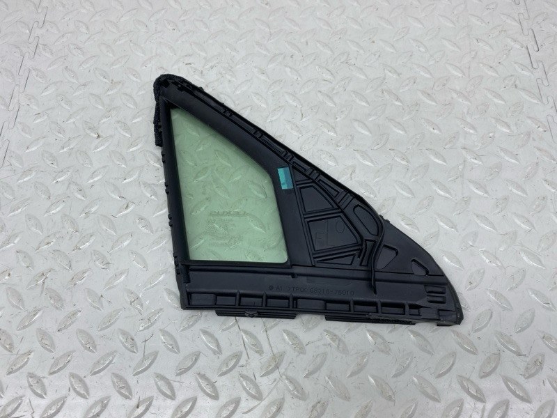 Форточка двери Lexus UX 250H 200/250H 2000CC 16-VALVE DOHC 2020 перед. лев. (б/у)