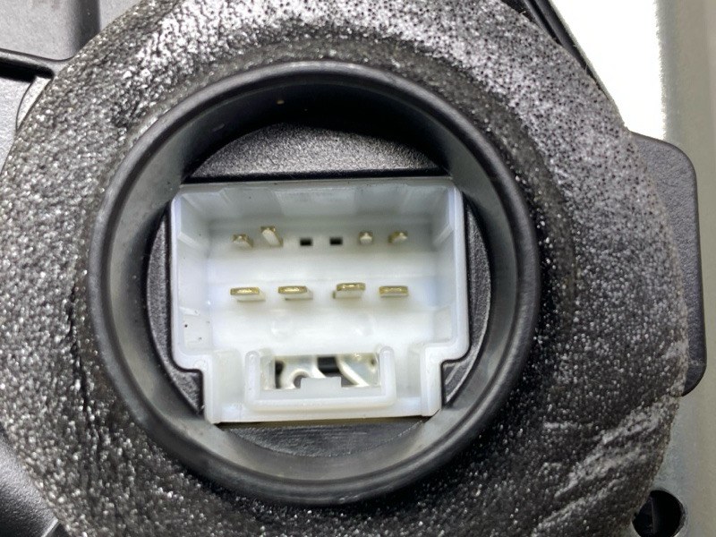 Замок двери Lexus UX 250H 200/250H 2000CC 16-VALVE DOHC 2020 перед. лев. (б/у)