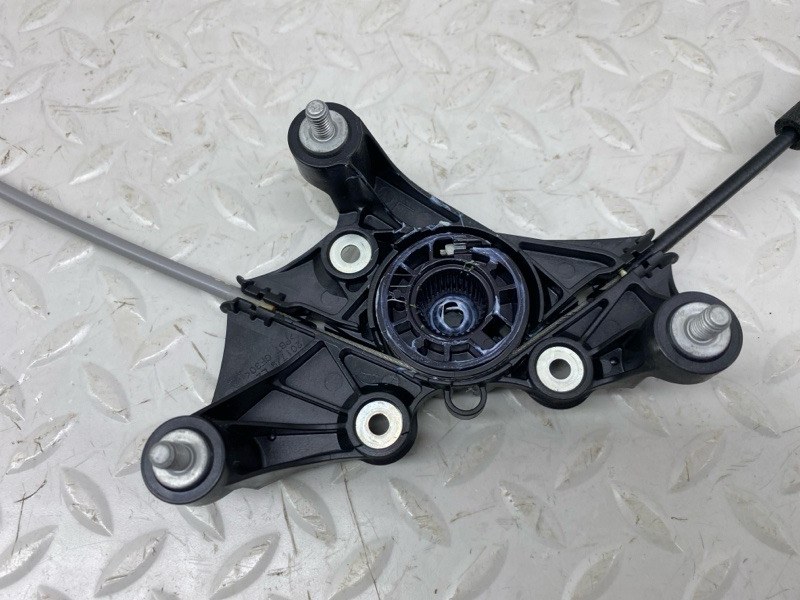 Стеклоподъемник Lexus UX 250H 200/250H 2000CC 16-VALVE DOHC 2020 перед. лев. (б/у)