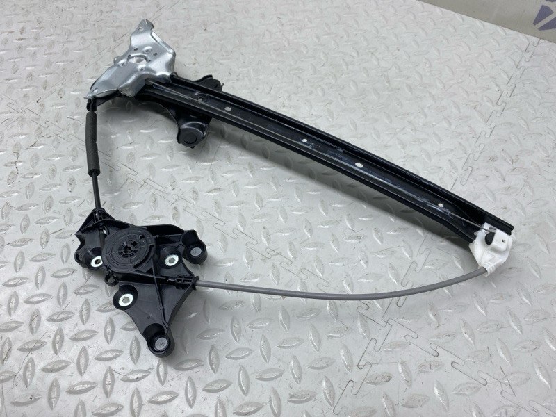 Стеклоподъемник Lexus UX 250H 200/250H 2000CC 16-VALVE DOHC 2020 перед. лев. (б/у)
