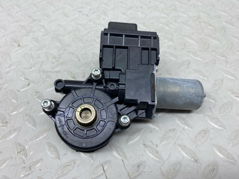 Моторчик стеклоподъемника Lexus UX 250H 200/250H 2000CC 16-VALVE DOHC 2020 перед. лев. (б/у) Моторчик стеклоподъемника Lexus UX 250H 200/250H 2000CC 16-VALVE DOHC 2020 перед. лев. (б/у)