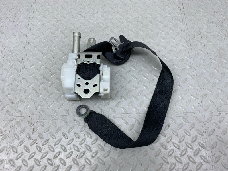 Ремень безопасности Lexus UX 250H 200/250H 2000CC 16-VALVE DOHC 2020 перед. лев. (б/у)