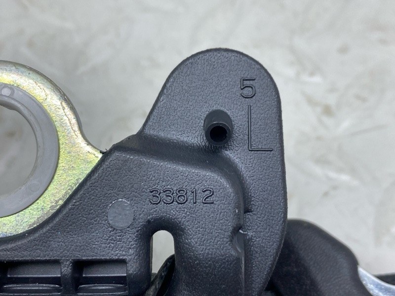 Ремень безопасности Lexus UX 250H 200/250H 2000CC 16-VALVE DOHC 2020 перед. лев. (б/у)