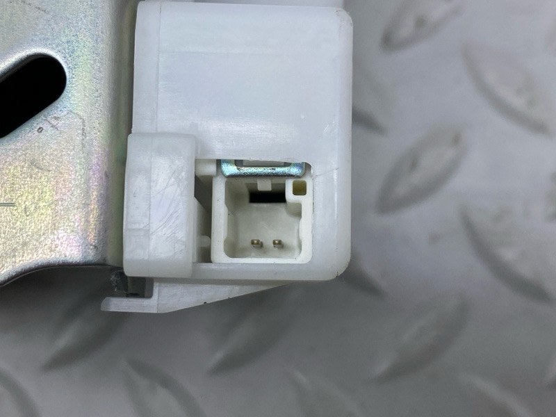 Ремень безопасности Lexus UX 250H 200/250H 2000CC 16-VALVE DOHC 2020 перед. лев. (б/у)