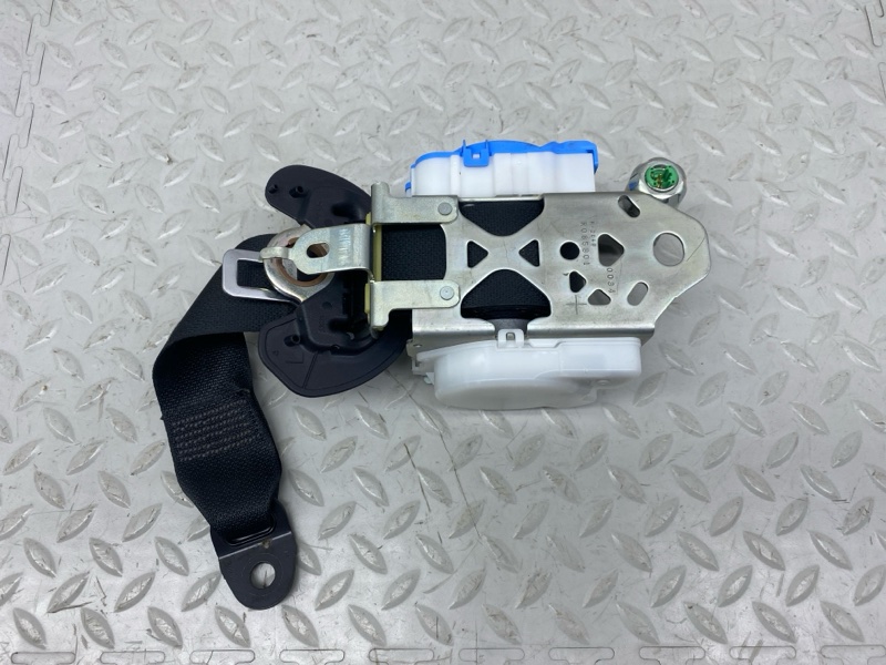 Ремень безопасности Lexus UX 250H 200/250H 2000CC 16-VALVE DOHC 2020 задн. лев. (б/у)