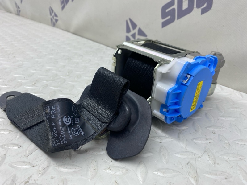 Ремень безопасности Lexus UX 250H 200/250H 2000CC 16-VALVE DOHC 2020 задн. прав. (б/у)