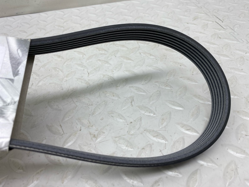 Ремень приводной Audi Q3 8UB 2.0 TDI 2013