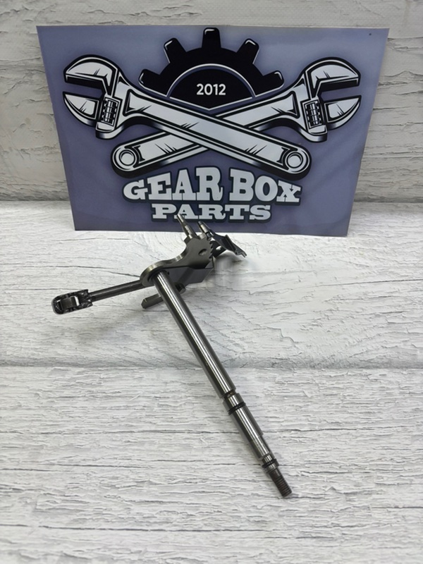 Вал селектора MITSUBISHI RVR W4A32 2010 (б/у)