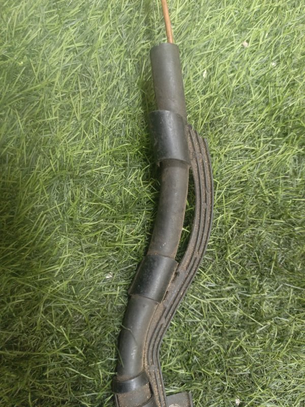 Маслозаливная горловина RENAULT MEGANE 2009–2016 (б/у)