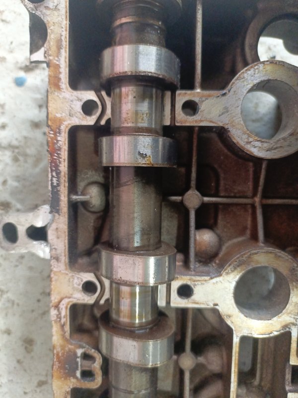 Головка блока цилиндров RENAULT MEGANE F4R (б/у) Головка блока цилиндров RENAULT MEGANE F4R (б/у)