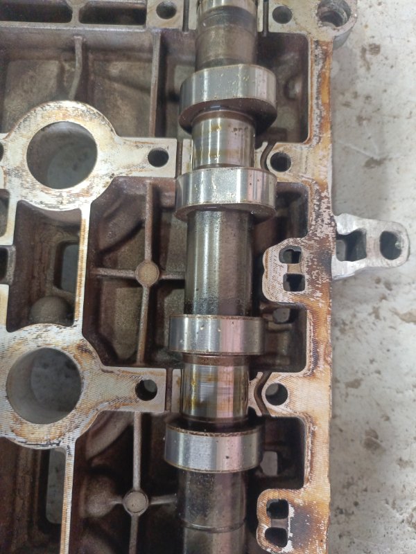 Головка блока цилиндров RENAULT MEGANE F4R (б/у) Головка блока цилиндров RENAULT MEGANE F4R (б/у)