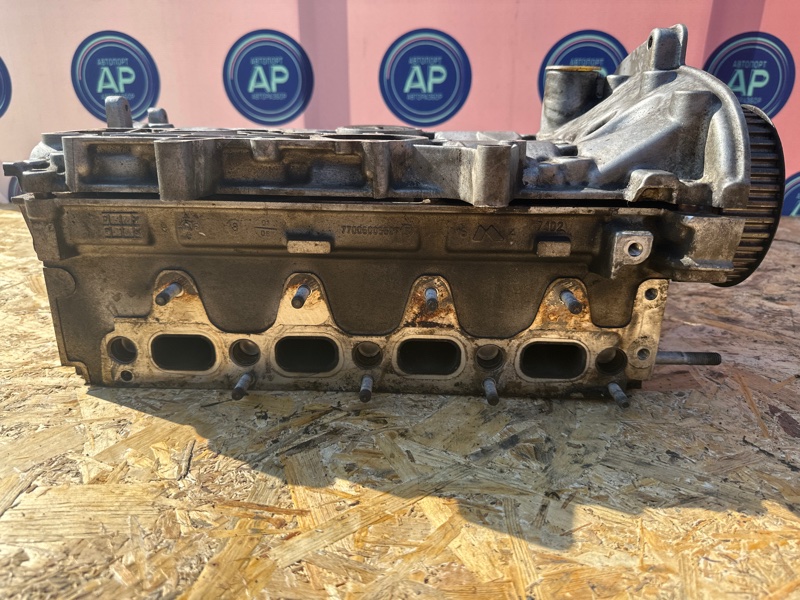 Головка блока цилиндров LADA LARGUS K4M 2012 (б/у) Головка блока цилиндров LADA LARGUS K4M 2012 (б/у)