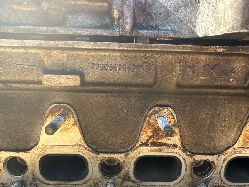 Головка блока цилиндров LADA LARGUS K4M 2012 (б/у) Головка блока цилиндров LADA LARGUS K4M 2012 (б/у)