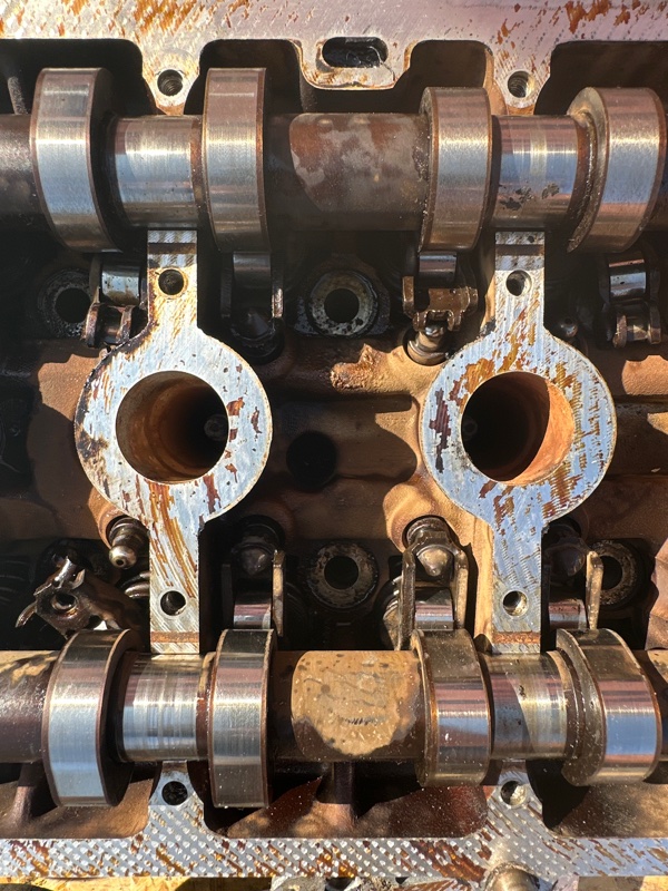 Головка блока цилиндров LADA LARGUS K4M 2012 (б/у) Головка блока цилиндров LADA LARGUS K4M 2012 (б/у)