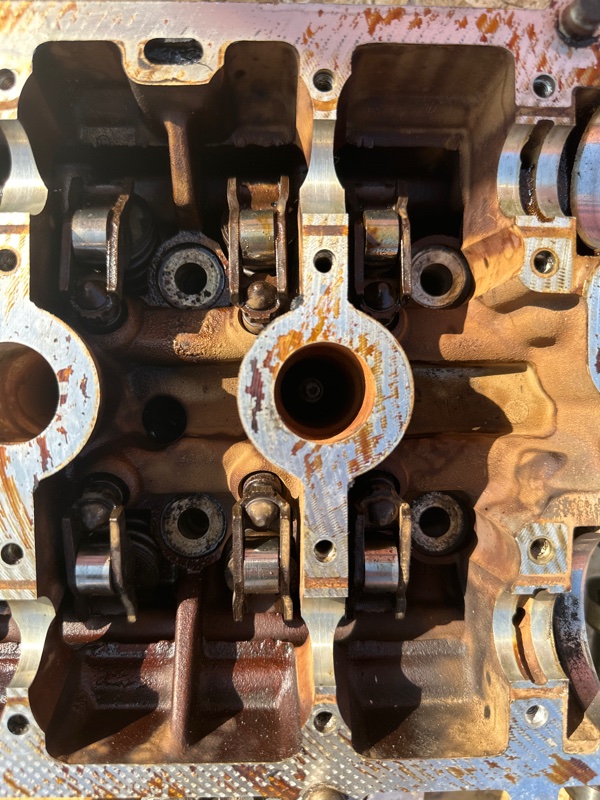 Головка блока цилиндров LADA LARGUS K4M 2012 (б/у) Головка блока цилиндров LADA LARGUS K4M 2012 (б/у)