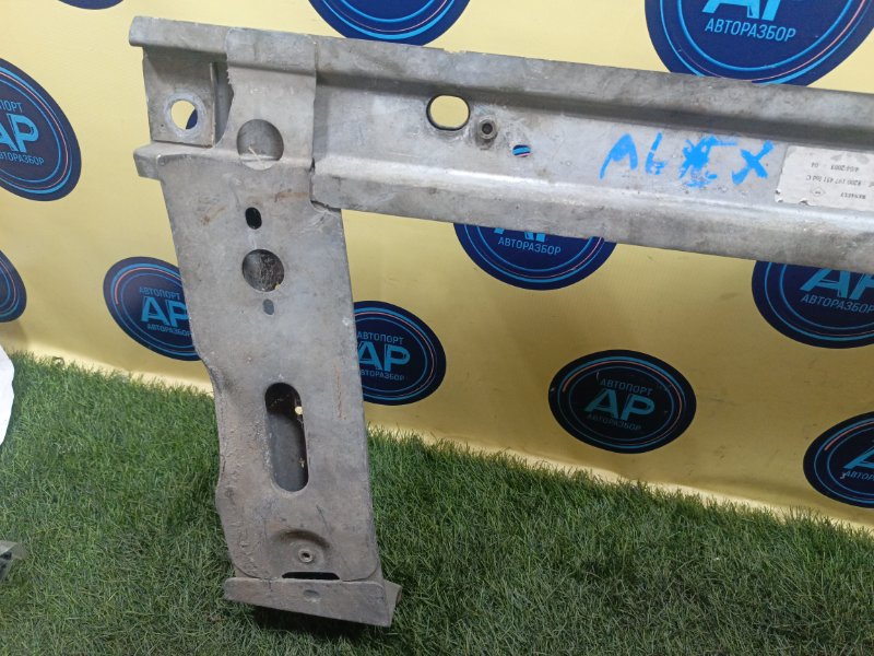 Подрамник RENAULT MEGANE 2003 (б/у) Подрамник RENAULT MEGANE 2003 (б/у)