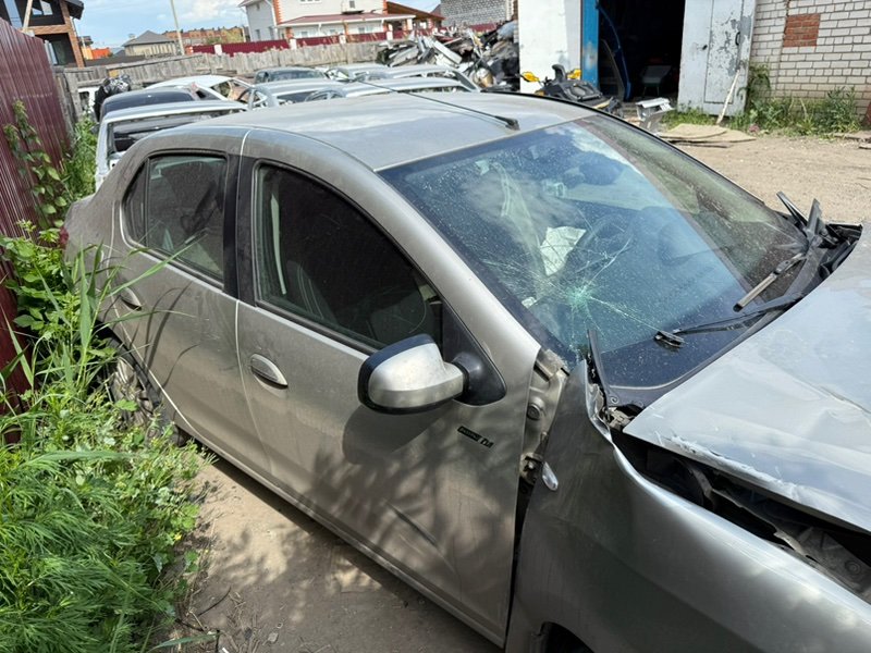 Автомобиль в разбор Renault Logan 2 Автомобиль в разбор Renault Logan 2