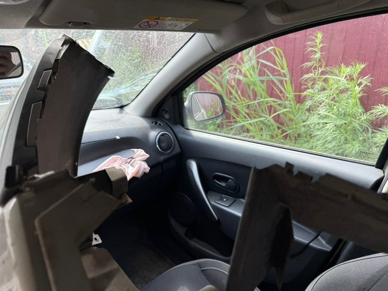 Автомобиль в разбор Renault Logan 2 Автомобиль в разбор Renault Logan 2