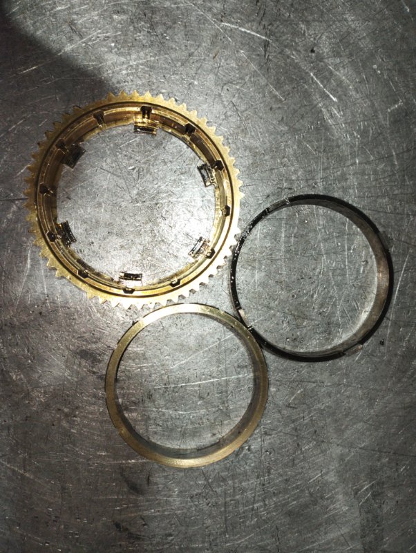 Синхронизатор 6й передачи Ford Transit ПЕРЕДНИЙ ПРИВОД H9FB 2016 (б/у) Синхронизатор 6й передачи Ford Transit ПЕРЕДНИЙ ПРИВОД H9FB 2016 (б/у)