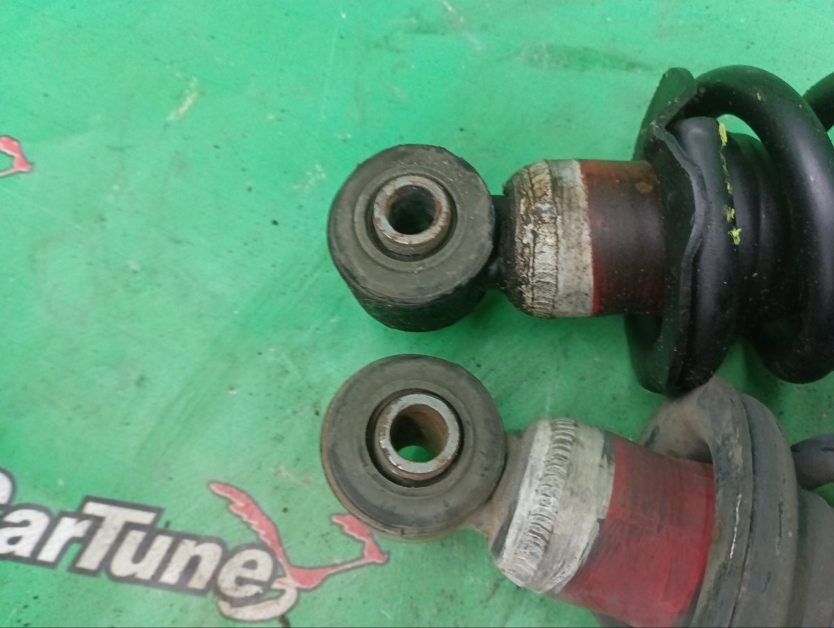 Стойки задние Mark 11.2000 [К355] 1C6/ FD10 106000км JZX110 1JZ-GTE