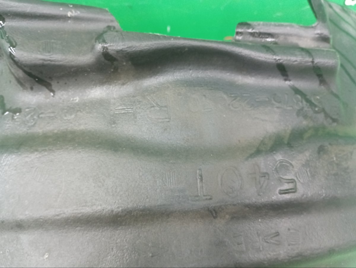 Подкрылок передний правый Mark 01.1997 [К384] 169000км 2CF/ YH40 JZX105 1JZ-GE