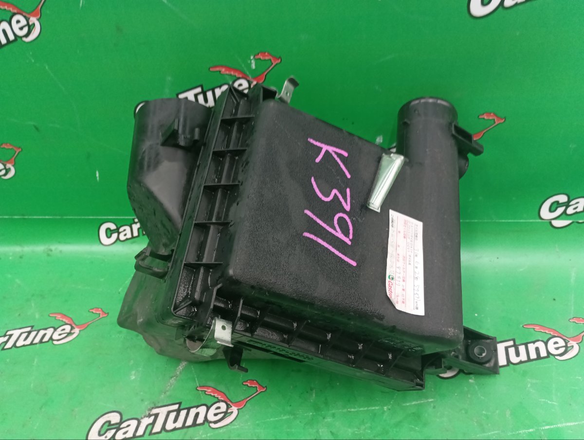 Корпус воздушного фильтра Toyota Prius 07.2013 [К391] 111000км 781/ FB21 ZVW30 2ZRFXE контрактная