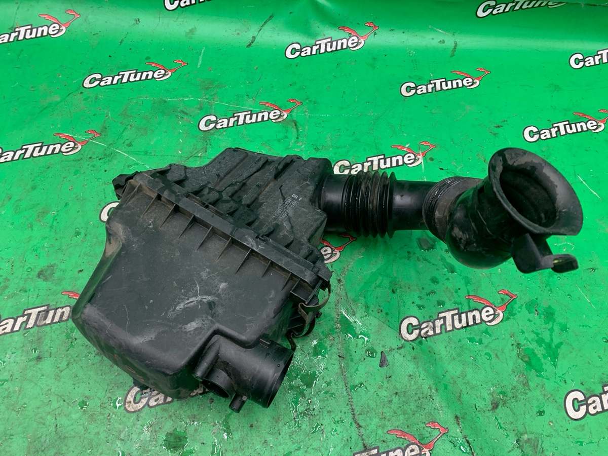Корпус воздушного фильтра Toyota IST 03.2005 [К405] 71000км 057/FA13 NCP61 1NZ-FE контрактная