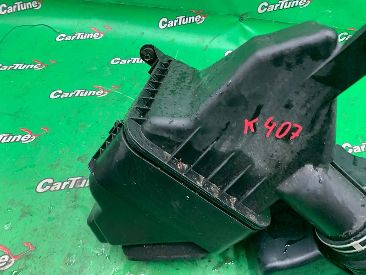 Корпус воздушного фильтра Toyota Progres JCG10 1JZ-GE