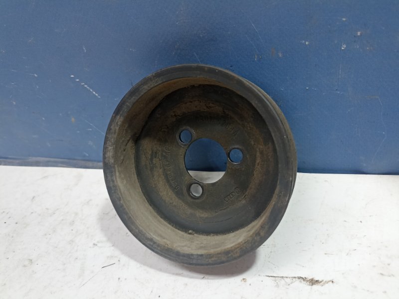 Шкив помпы Octavia 2007 A4 1.4 BCA