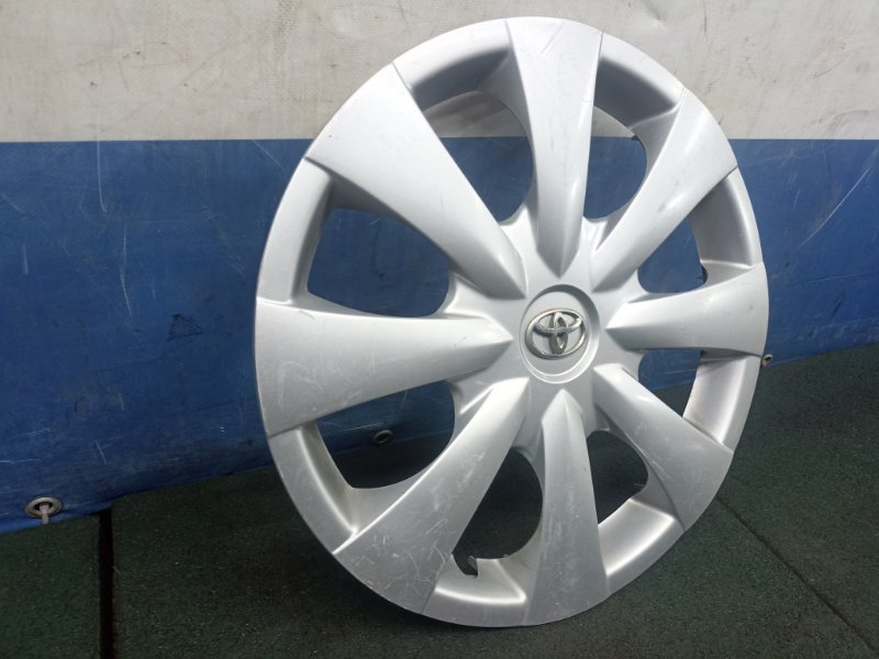 Колпак колесный Toyota Corolla E150 2012 (б/у)