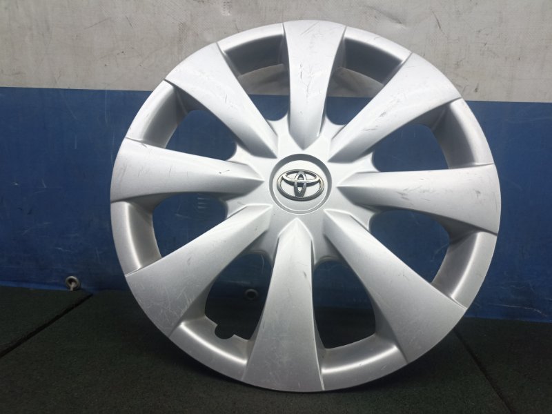 Колпак колесный Toyota Corolla E150 2012 (б/у)